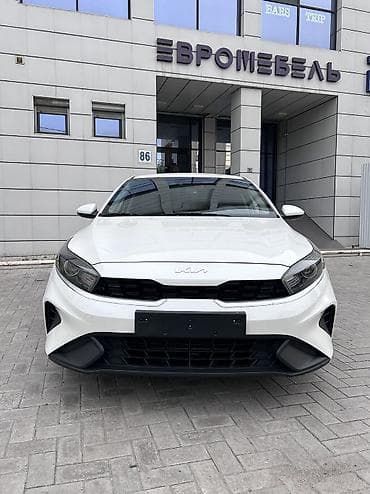 deepal so7: Kia K3: 2022 г., 1.6 л, Автомат, Бензин, Седан — 2