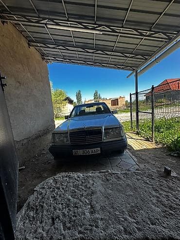Транспорт: Mercedes-Benz W124: 1992 г., 2 л, Бензин, Седан — 1