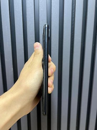 мониторы поворотный экран (pivot): Redmi, Redmi 9C, Б/у, 32 ГБ, цвет - Черный, 2 SIM — 3