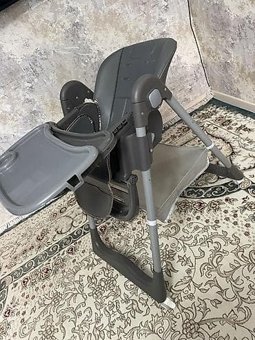 Стульчик для кормления, серый - Эргономичное сиденье с высокой