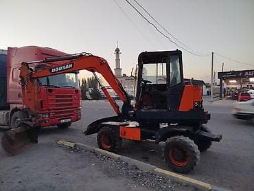 катер водный: Экскаватор, Doosan, Колесный — 3