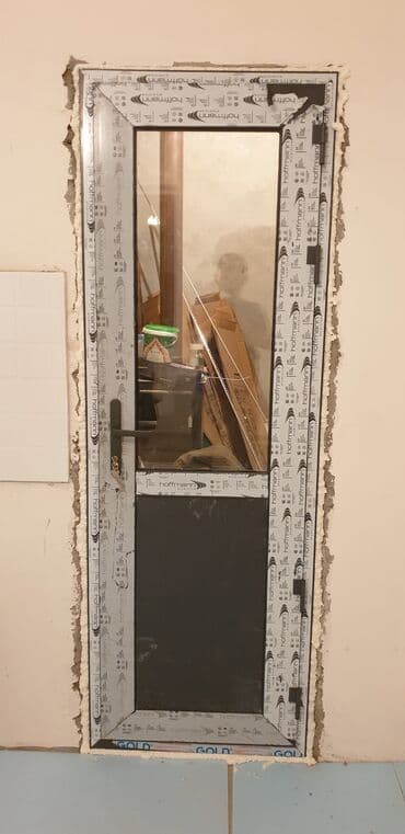 шкаф для документов со стеклом: Окна двери Алюминиевые Пластиковые Окна Двери Витражи Перегородки — 11