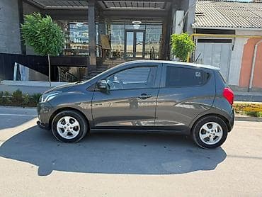 gentra kg: Chevrolet Spark: 2021 г., 1 л, Автомат, Бензин, Хэтчбэк — 4
