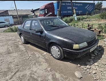 smart plus: Opel Vectra: 1993 г., 1.6 л, Механика, Бензин, Седан — 1