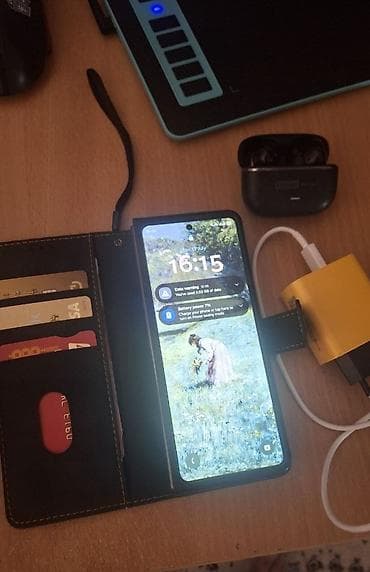 Samsung Galaxy Z Fold 4, Б/у, 512 ГБ, цвет - Серый, 2 SIM, eSIM at lalafo.kg Samsung Galaxy Z Fold 4, Б/у, 512 ГБ, цвет - Серый, 2 SIM, eSIM