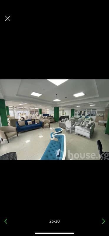 куплю коммерческую недвижимость с арендаторами: Продаётся отдельно стоящие здание по первой линии улицы Байтик Баатыра — 23
