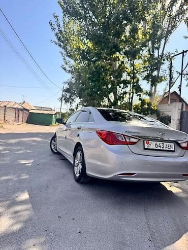 гольф первый: Hyundai Sonata: 2013 г., 2 л, Автомат, Газ, Седан — 2