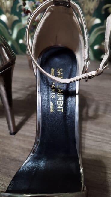 шлепка: Босоножки в идеальном состояни . 35 размер на узкую ножку цвет бронза — 2