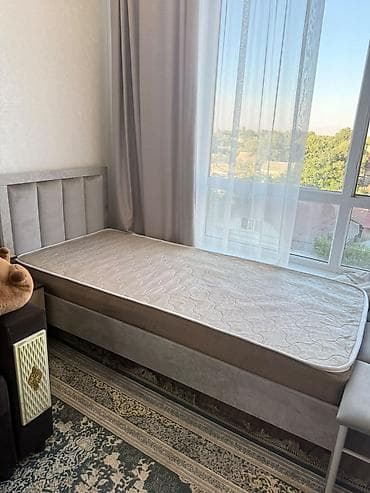 Продаеться односпальная кровать с мягким изголовьем + матрас. в — 2