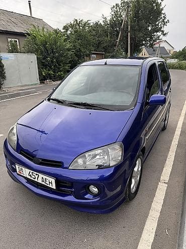 Daihatsu YRV: 2004 г., 1.3 л, Механика, Бензин, Минивэн