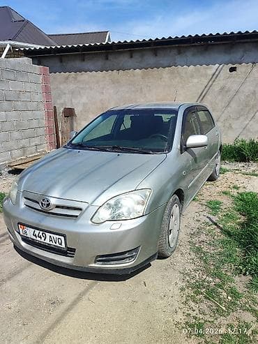 Toyota Corolla: 2005 г., Кол менен иштөөчү, Бензин, Хетчбек — 1