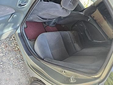 avens: Toyota Avensis: 2002 г., Автомат, Бензин, Седан — 3