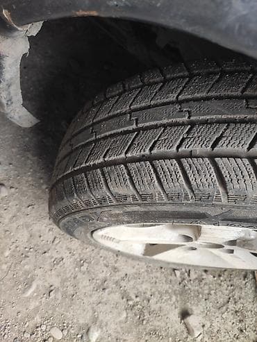Литые диски SHLK 15" с шинами 185/65 R15 - Комплект из 4 шт. (на фото — 1
