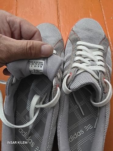 кроссовки original adidas: Мужские кроссовки, 42, Adidas, Б/у, цвет - Серый, Самовывоз, Платная доставка — 2