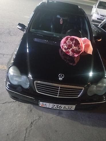 Mercedes-Benz C-Class: 2002 г., Седан — 1