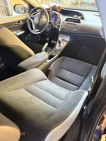 юс: Honda Civic: 2008 г., 1.8 л, Робот, Бензин, Хетчбек — 5