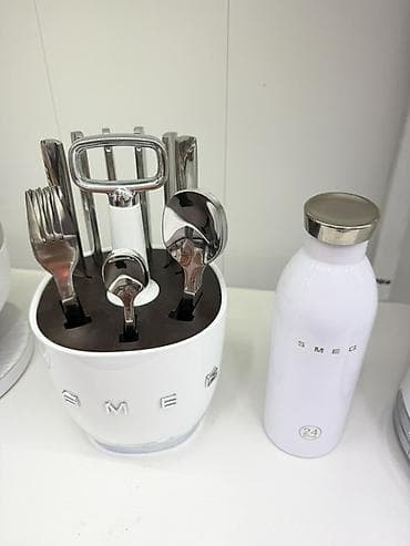 kitchen aid: Техника и кухонные аксессуары SMEG в фирменном ретро-стиле. На фото — 6