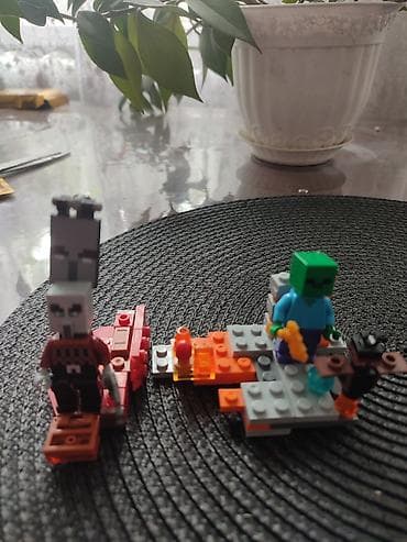 lego spider man: Игровой набор минифигурок и конструкторных элементов - Несколько — 1