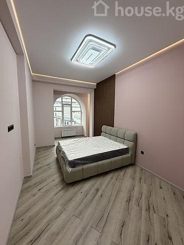 3 комнаты, 130 м²
