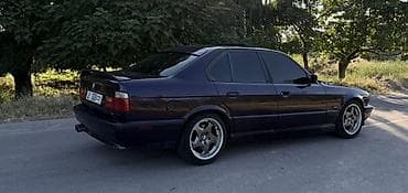 Унаа: BMW 5 series: 1995 г., 3.2 л, Кол менен иштөөчү, Бензин, Седан — 2