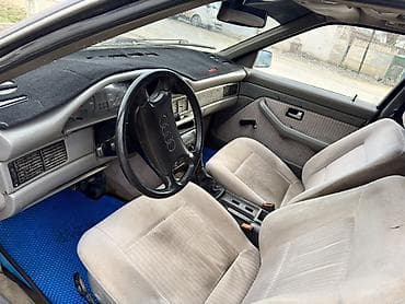 mazda 2000: Audi 100: 1989 г., Седан — 5