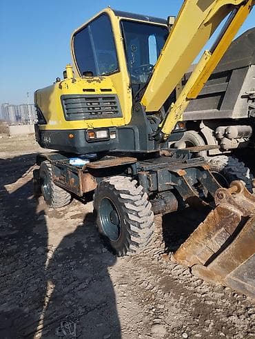 ez 30: Экскаватор, Hyundai, 2010 г., Колесный — 2