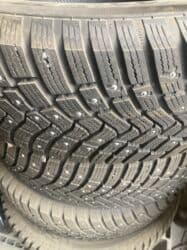 шипы для шины: Шины 225 / 65 / R 17, Зимняя шипованная, Б/у, Внедорожные (АТ/МТ), Continental — 4