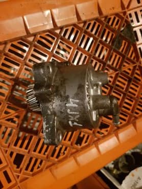 инжектор авто: Isuzu Bighorn, Isuzu MU Вакумный насос, Исузу Бигхорн, МУ, Вакумный — 1