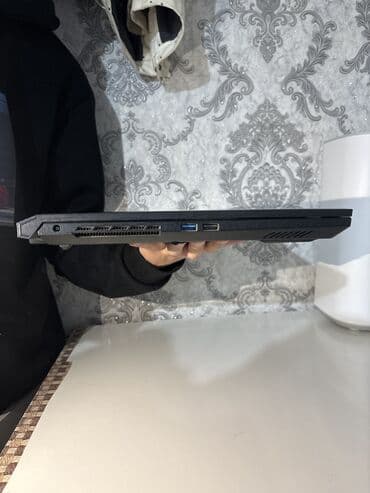 Ноутбуки: Ноутбук, MSI, 16 ГБ ОЗУ, Intel Core i5, 17 ", Б/у, Игровой, память SSD — 8