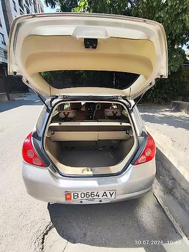 infinity fx35: Nissan Tiida: 2005 г., 1.5 л, Вариатор, Бензин, Хэтчбэк — 6