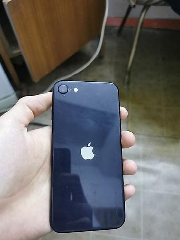 apple iphone 13: IPhone SE 2020, Б/у, 128 ГБ, Черный, Зарядное устройство, 74 % — 2