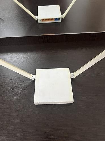 Модемы и сетевое оборудование: Wifi роутер Tp link с 4 портами на 300мб В хорошем состоянии, все — 3