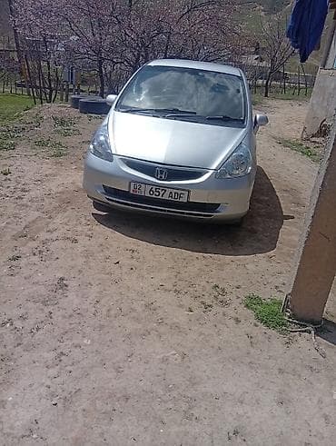 Honda Fit: 2002 г., 1.3 л, Автомат, Бензин, Хэтчбэк