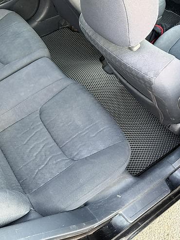 Транспорт: Honda Civic: 2001 г., 1.6 л, Механика, Бензин, Хэтчбэк — 8