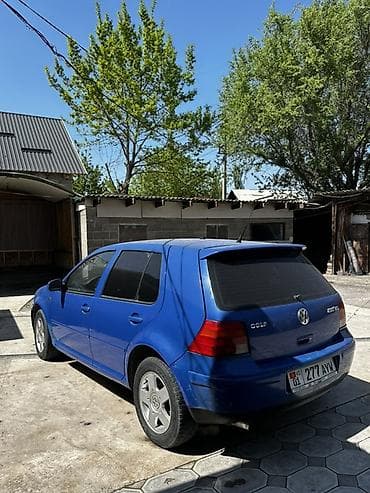 глф 2: Volkswagen Golf: 2000 г., 2.3 л, Механика, Бензин, Хэтчбэк — 3