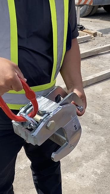 Үй жана бакча: Широкий монтажный захват для подъёма и перемещения элементов опалубки — 3