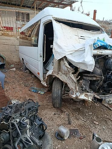 Автохимия: Разбор на запчасти: микроавтобус Mercedes-Benz Sprinter (длинная база — 4