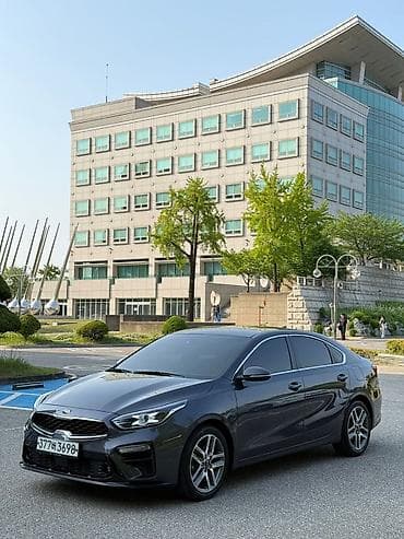 Kia K3: 2019 г., 1.6 л, Вариатор, Бензин, Седан