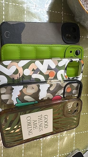 OnePlus: IPhone 13, Б/у, 128 ГБ, Старлайт, Зарядное устройство, Защитное стекло, Чехол, 100 % — 6