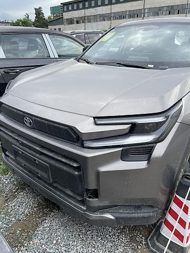 Toyota RAV4: 2026 г., 2 л, Автомат, Бензин, Кроссовер