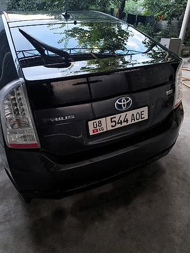 Транспорт: Toyota Prius: 2011 г., 1.8 л, Гибрид, Хэтчбэк — 3