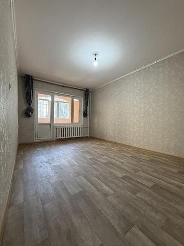 1 комната, 62 м², 106 серия, 1 этаж, Старый ремонт — 2