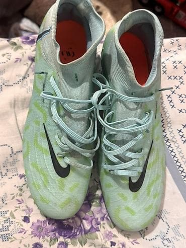 Спорт жана хобби: Футбольные бутсы Nike (2 пары) 42р найк темпо за 2299 Фантом луна за — 5