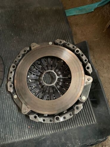 коробка на виш: Рессора BMW 2000 г., Б/у, Оригинал, Германия — 1