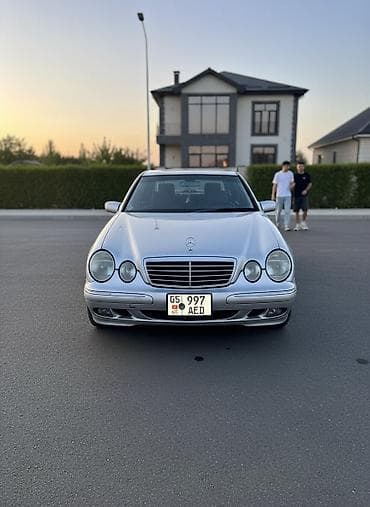 Mercedes-Benz E-Class: 2001 г., Седан