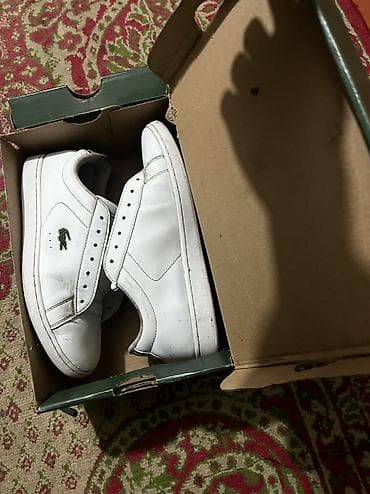 Босоножки, сандалии, шлепанцы: Мужские кроссовки, 39.5, Lacoste, Новый, цвет - Белый, Самовывоз — 1