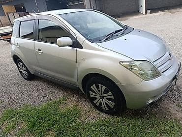 114 3 5: Toyota Ist: 2003 г., 1.5 л, Автомат, Бензин, Хэтчбэк — 3