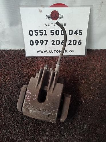 Задний левый суппорт BMW 2005 г., Б/у, Оригинал, Япония