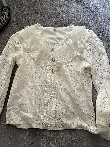 Блузки: Красивая кофточка на размер xs/s 
Ни разу не была надета — 4