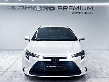 Toyota Corolla: 2022 г., Седан